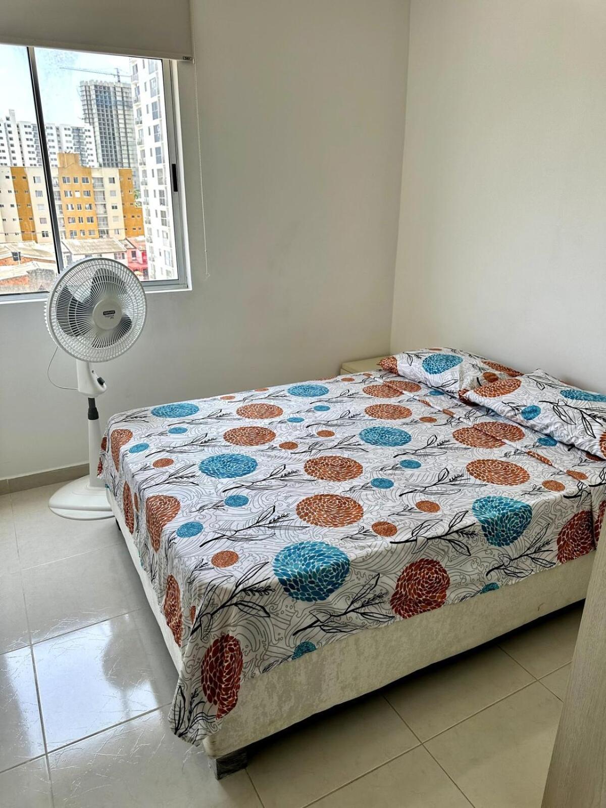Julius Sky 1-swimming Pool And Close To The